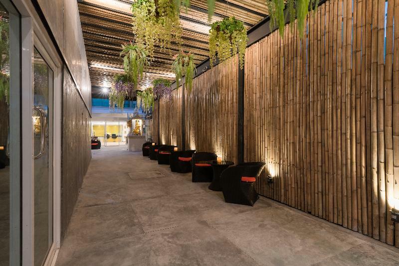 Phuket Patong Swiss Hotel Beach Front מראה חיצוני תמונה