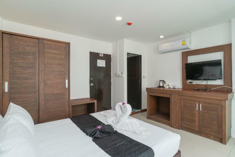 Phuket Patong Swiss Hotel Beach Front מראה חיצוני תמונה