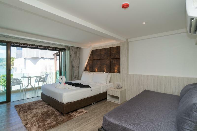 Phuket Patong Swiss Hotel Beach Front מראה חיצוני תמונה
