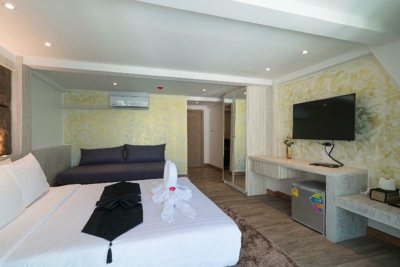 Phuket Patong Swiss Hotel Beach Front מראה חיצוני תמונה